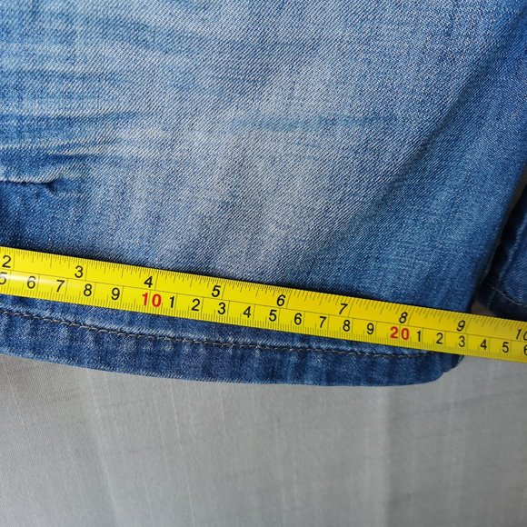 ONLY denim shorts - Picture 8 of 9